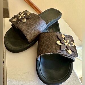 “Michael Kors” Brown Floral Slide Sandals